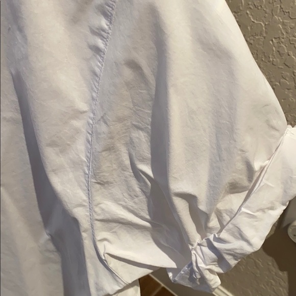H&M white short sleeve button down blouse. Size 14 - Picture 3 of 5